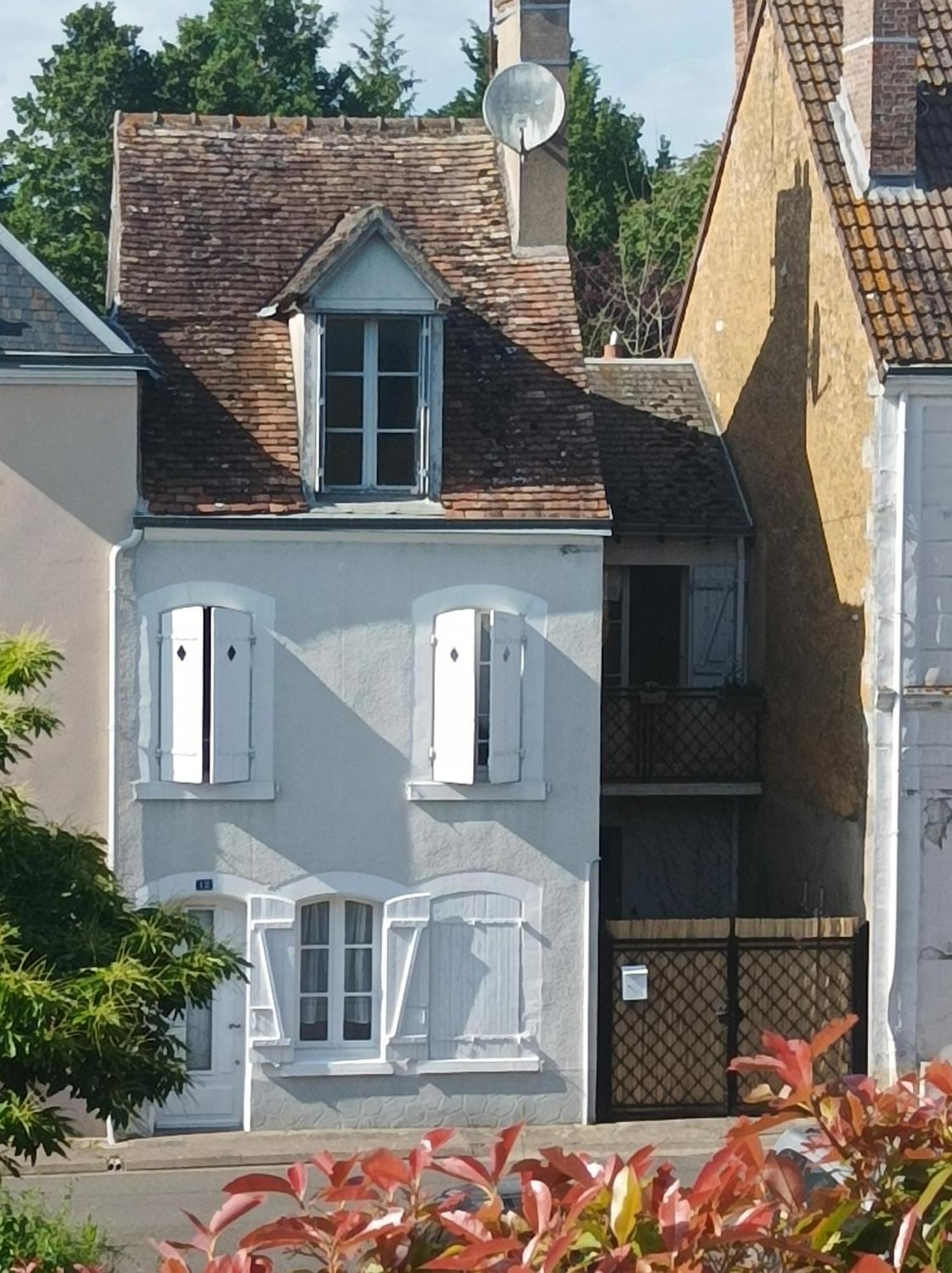 La Maison Au Bord De L'Eau Gracay エクステリア 写真